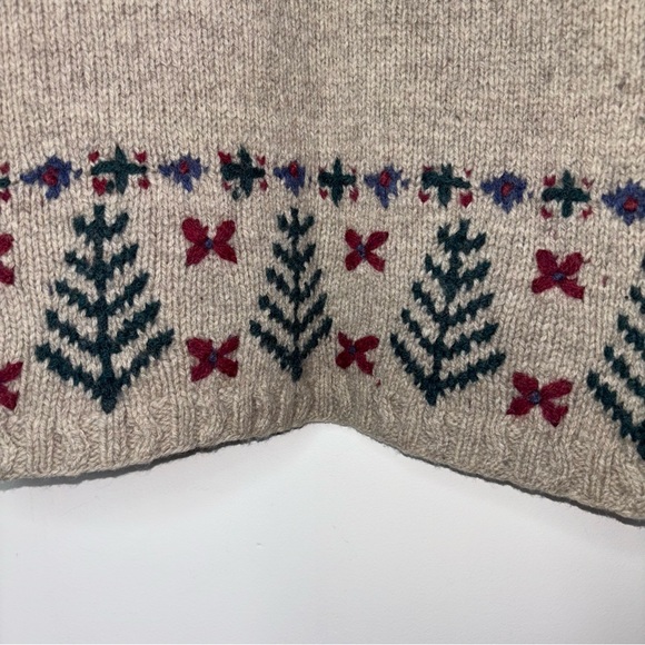 Vintage Talbots Wool Sweater Cardigan Petite Small Hand Knit Snowflakes Trees - Picture 7 of 11
